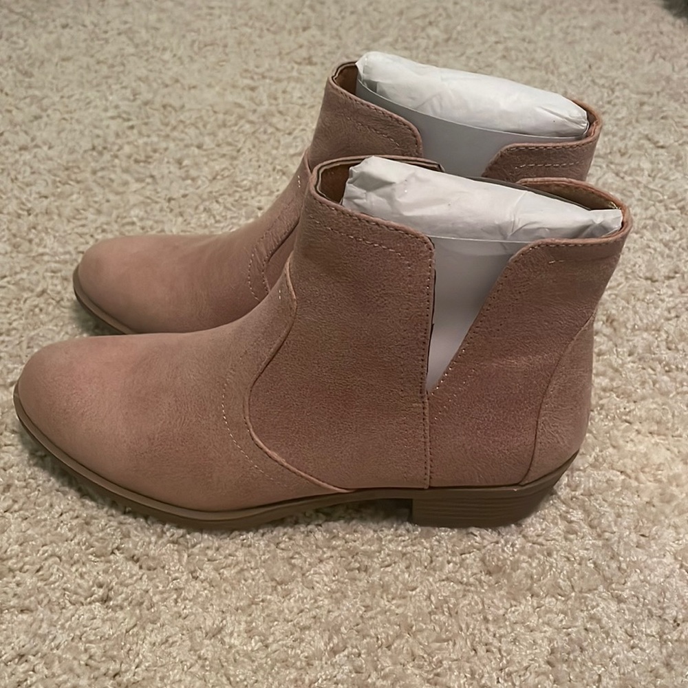 Light Tan Booties!